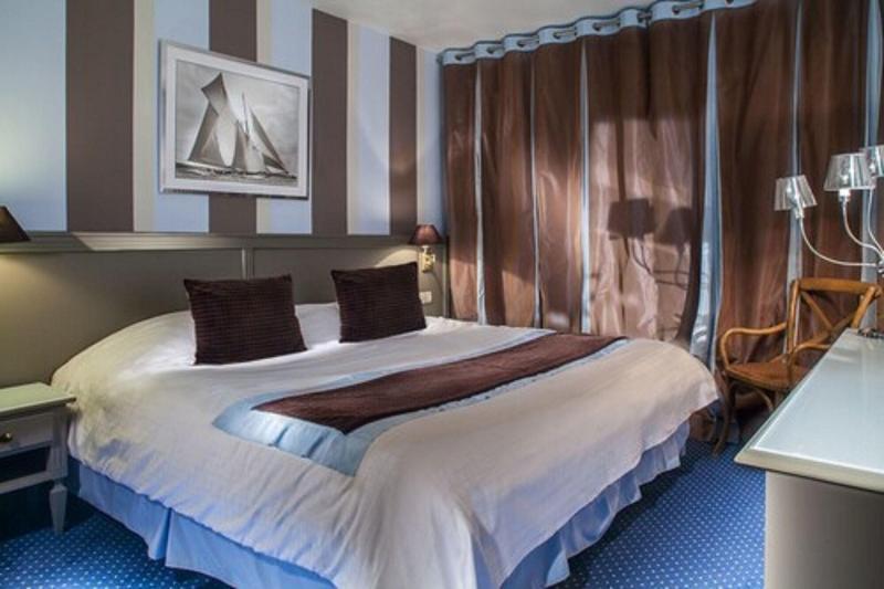 Logis Hotel & Restaurant - Lensotel Bagian luar foto