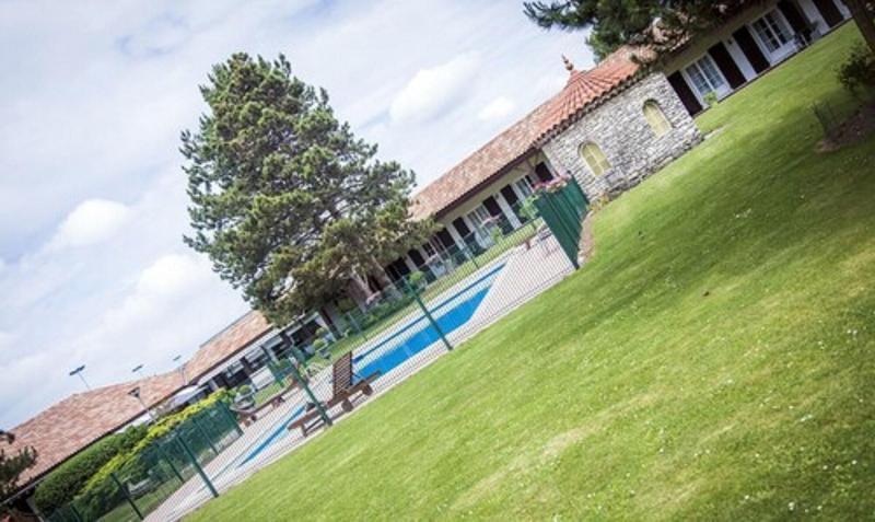 Logis Hotel & Restaurant - Lensotel Bagian luar foto