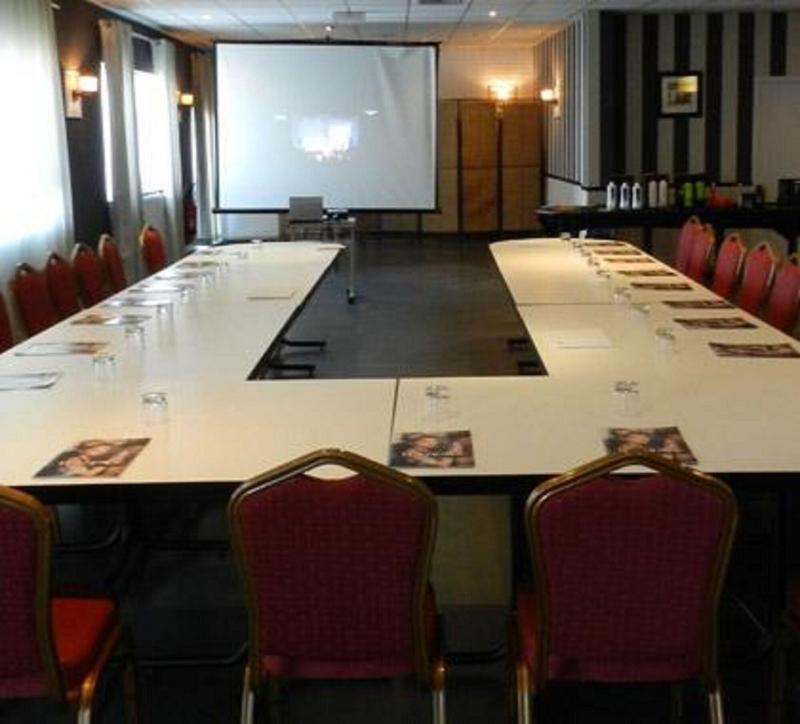 Logis Hotel & Restaurant - Lensotel Bagian luar foto