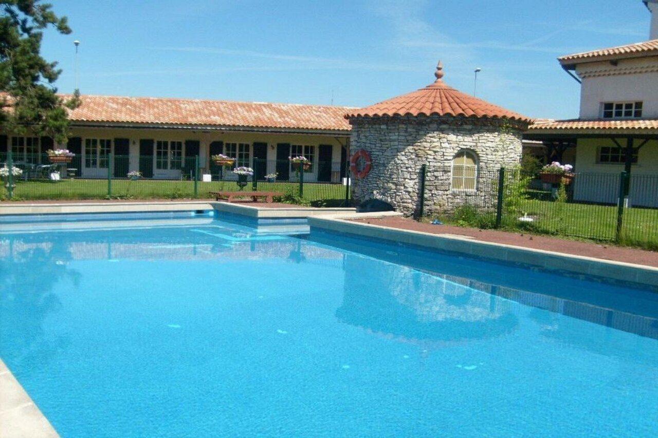 Logis Hotel & Restaurant - Lensotel Bagian luar foto